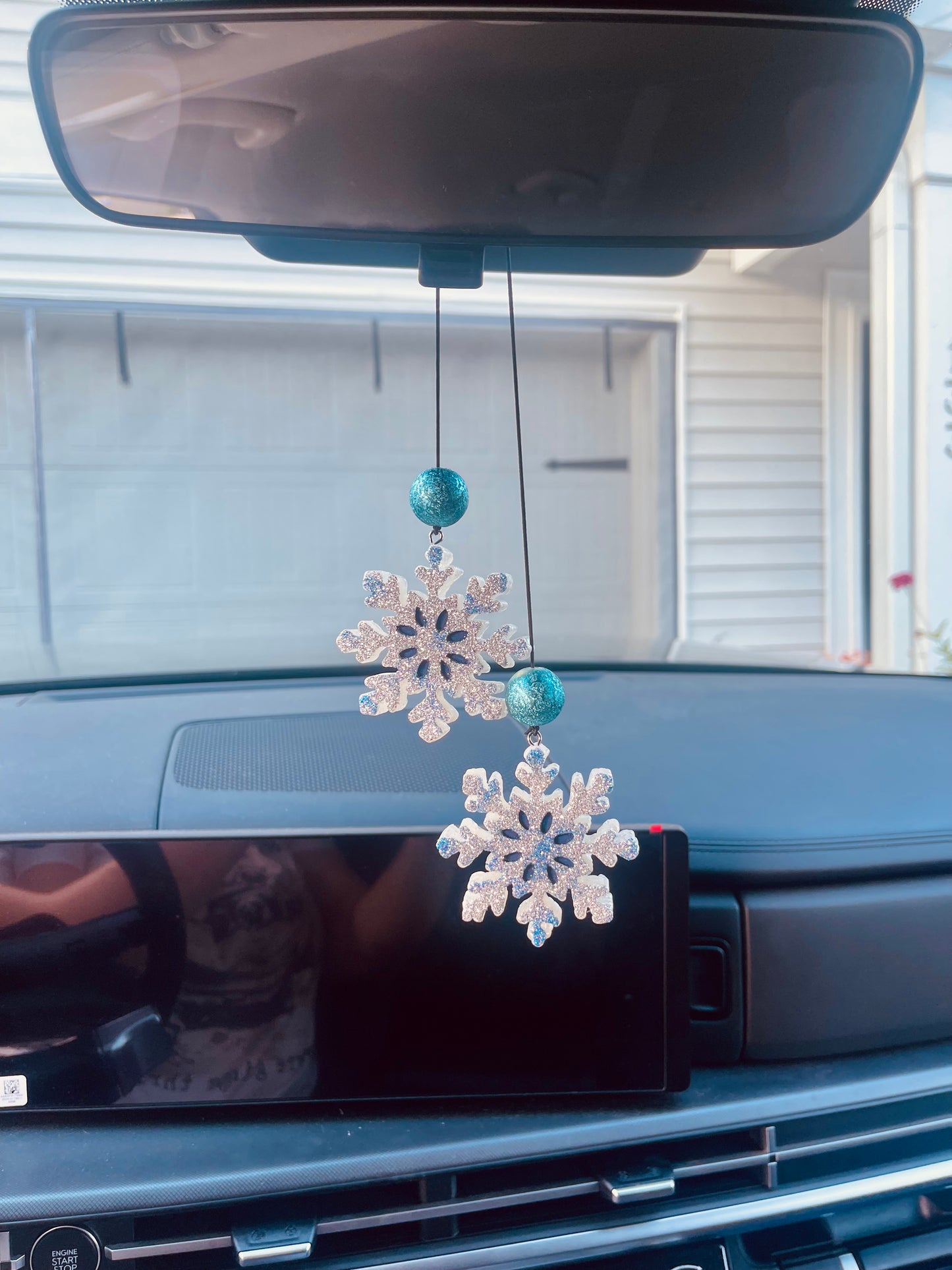 Snowflake Dangle Car Freshie